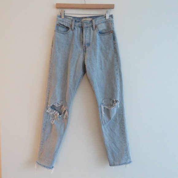 LEVI'S Wedgie Button Fly Light Wash Distressed Straight Leg Jeans - Size 27 - Picture 2 of 16